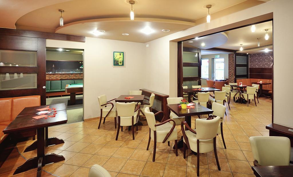 Hotel Olesno Esterno foto
